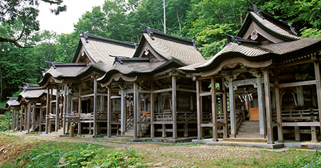 重要文化財 赤神神社五社堂