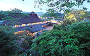 吉野山 名園の宿 竹林院群芳園