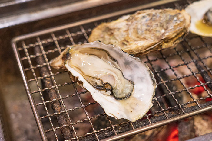 冬におすすめ！ご当地グルメ　浦村牡蠣