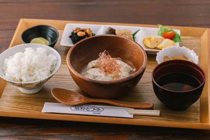 嬉野とうふ のせ VISON店