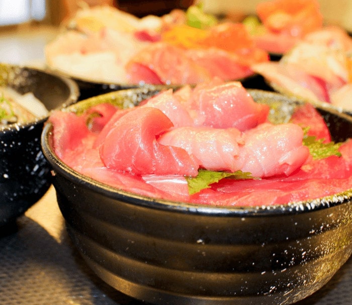 鮮魚市場　市場食堂