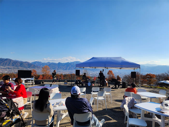 紅葉ワインフェス in 笛吹川フルーツ公園