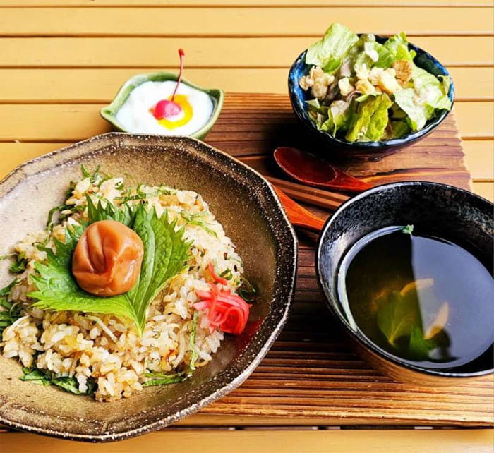 Caféペトラの里