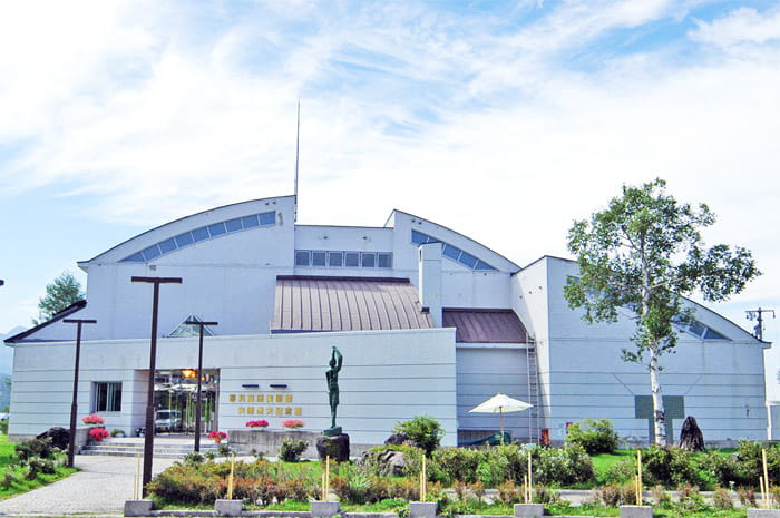 蓼科高原美術館・矢崎虎夫記念館